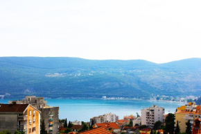 Sea View Senat Apartment